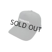 DISORDER : WORDMARK EMBROIDERED SNAPBACK HAT